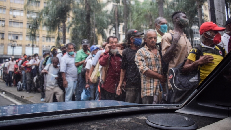 Есть зарплата, но нет паспорта: отчет показал, как живут венесуэльские мигранты в Колумбии