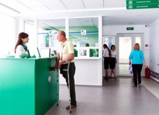 Кабмин продлил сроки использования водительских удостоверений старого образца