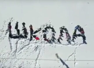 Обращение детей на коленях к Путину вызвало скандал