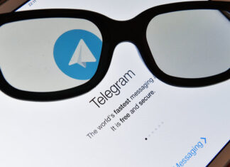 Песков рассказал, что помогло разрешить спор властей с Telegram