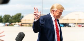 Трамп констатировал гибель свободы прессы в США