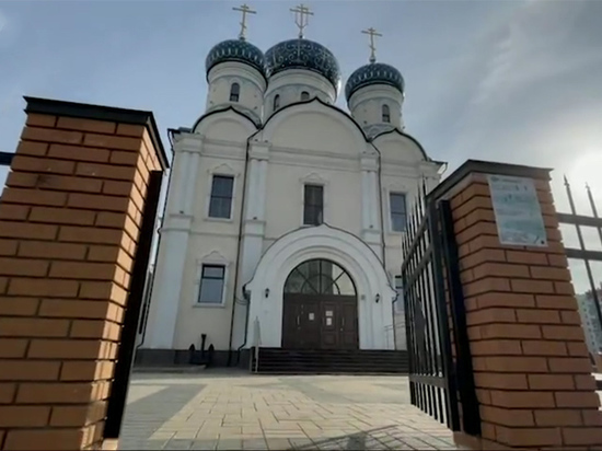 В Москве прихожанин избил настоятеля храма из-за маски
