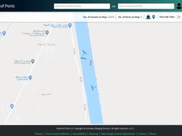 Застрявший в Суэцком канале контейнеровоз сняли с мели
