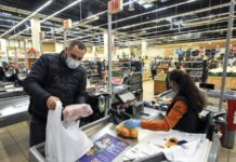 Готовимся к Пасхе: супермаркет против рынка — где продукты свежее и выгоднее