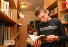 В школах не нашли учебника, упомянутого Путиным в послании