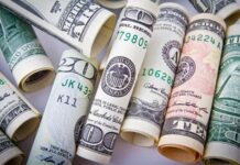 Доллар после майских праздников: влияние визита Блинкена, приближающихся отпусков и роста цен на нефть