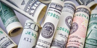 Доллар после майских праздников: влияние визита Блинкена, приближающихся отпусков и роста цен на нефть