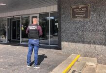 Фискалы пришли с обысками в горсовет Черкасс