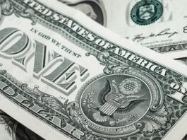 Почему дешевеет доллар и что будет с валютой на следующей неделе
