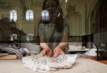 5 тысяч гривен — и достаточно! Нардеп рассказала, какая зарплата должна быть у украинцев