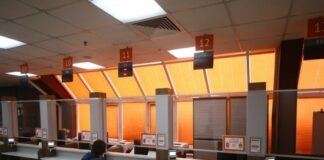 Пенсионеры рассказали об издевательствах со льготами и подарками