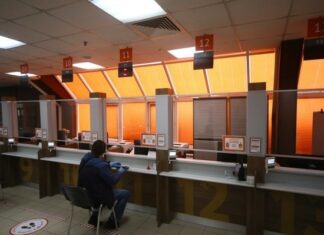 Пенсионеры рассказали об издевательствах со льготами и подарками