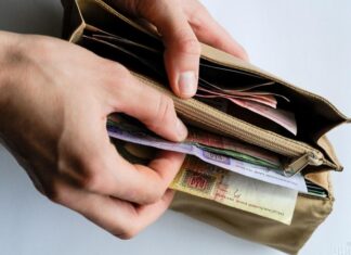 Ликбез для чиновников и граждан: сколько на самом деле украинцы платят налогов