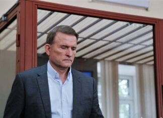 Суд оставил Медведчука под домашним арестом