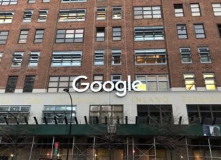 Суд привлек Генпрокуратуру к спору между Google и Роскомнадзором