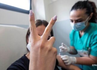 В Украине за сутки сделали более 100 тыс. прививок