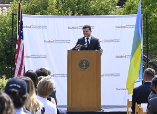 В Украине невозможен авторитаризм – Зеленский