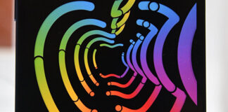 Apple подала в суд на ФАС России