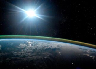 Япония и США договорились о сотрудничестве в космосе и Сети