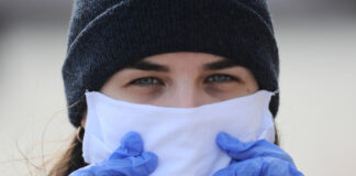 Названа самая эффективная маска против коронавируса