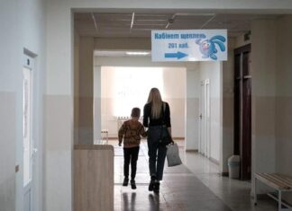 Темпы COVID-вакцинации выросли в три раза за сутки