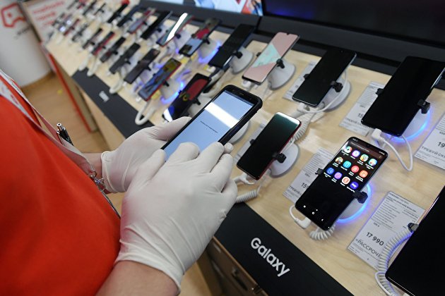 Экономист спрогнозировал, как изменятся цены на смартфоны