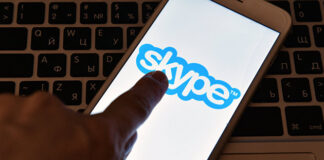 Skype и Outlook могут перестать работать в России, считает эксперт