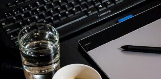 В российских школах предложили учить современным языкам программирования