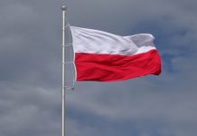 NYT: в Польше отказ отдать стиральную машину украинцам вызвал большой скандал