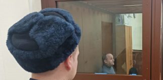 Присяжные признали виновными обвиняемых в покушении на певца Авраама Руссо