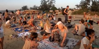 Российские туристы массово ударились в бизнес, став целителями, знахарями и гадалками на популярном курорте