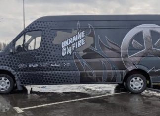 Благотворители и НАСК передали ВСУ мобильный шиномонтаж