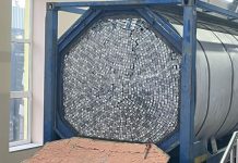 Пограничники назвали стоимость найденных в цистерне сигарет