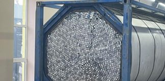 Пограничники назвали стоимость найденных в цистерне сигарет