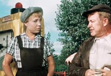 Какие тайны СССР скрыты в популярной комедии «Королева бензоколонки»