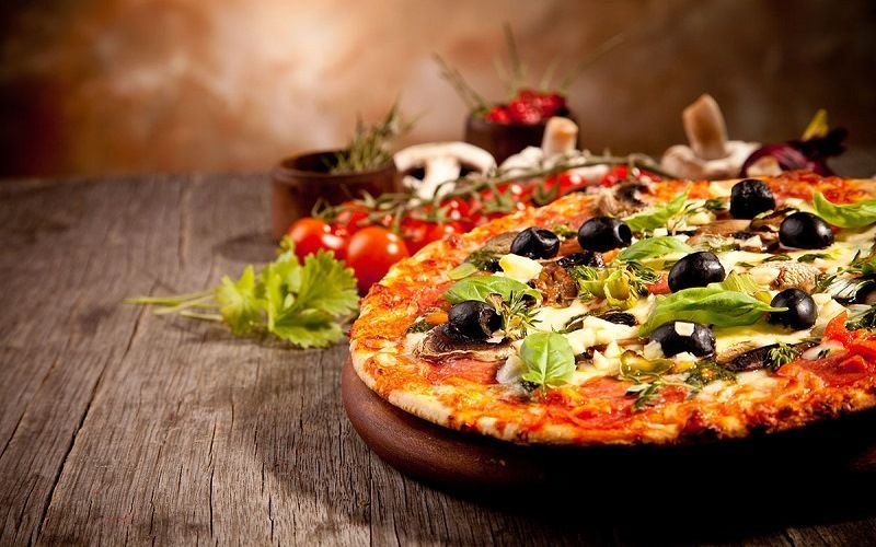 Пицца: популярные виды и причины востребованности доставки