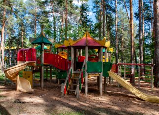 Сколько стоит отправить ребенка в летний лагерь: эксперт раскрыл неочевидные нюансы