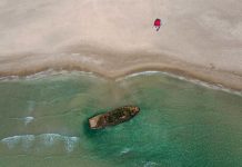 Выявлены места массовых захоронений казненных палестинцев под современным пляжным курортом