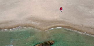 Выявлены места массовых захоронений казненных палестинцев под современным пляжным курортом