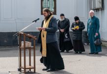 Монахам Киево-Печерской лавры дали три дня на сбор вещей