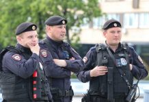 Верховный суд разъяснил, кого накажут за нападение на полицейских или инспекторов