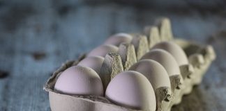 Жители Билибино, где продавали яйца по паспортам, признались, что наелись