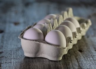 Жители Билибино, где продавали яйца по паспортам, признались, что наелись