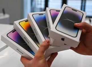 Apple намерена сохранить поставки смартфонов на уровне прошлого года