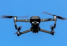 Дронам разрешат летать в городах, сообщил Минтранс