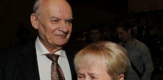 Близкие рассказали о реакции Пахмутовой на смерть Добронравова