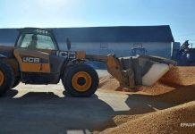 Блокада от соседей. Проблемы с вывозом зерна