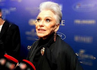 70-летняя Понаровская появилась на закрытой вечеринке: живет под Питером, гуляет с собакой