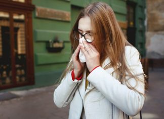 Остановить пандемию COVID-19 сразу помешала тотальная ложь