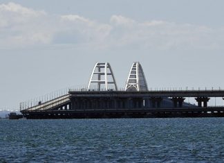 Washington Post: Крымский мост повредили дроны западных разработчиков